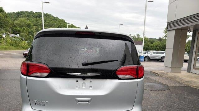2024 Chrysler Voyager LX