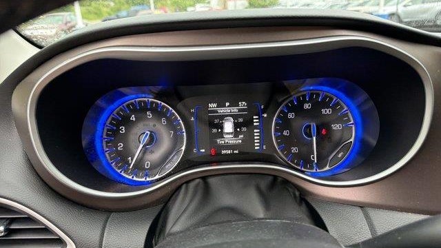 2024 Chrysler Voyager LX