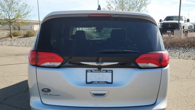 2024 Chrysler Voyager LX