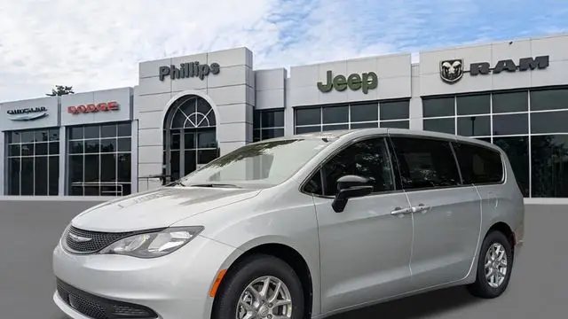 2026 Chrysler Voyager LX