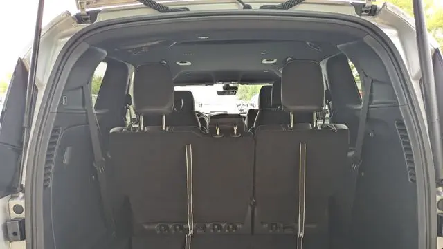 2026 Chrysler Voyager LX