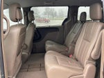 2013 Town and Country Thumbnail 14