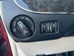 2016 Town and Country Thumbnail 16