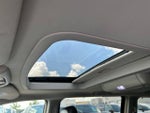 2016 Town and Country Thumbnail 26