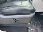 2016 Town and Country Thumbnail 30
