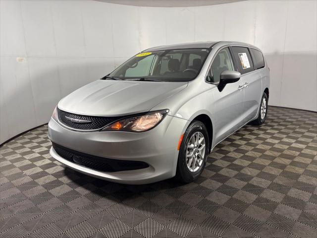2022 Chrysler Voyager - $18,524