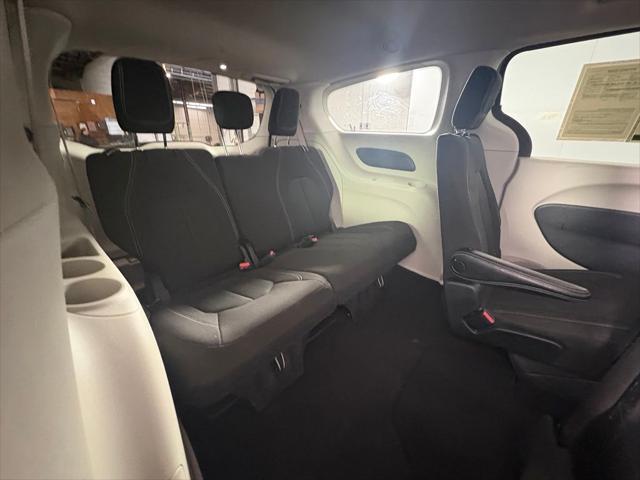 2022 Chrysler Voyager - $18,524