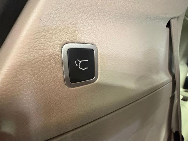 2022 Chrysler Voyager - $18,524