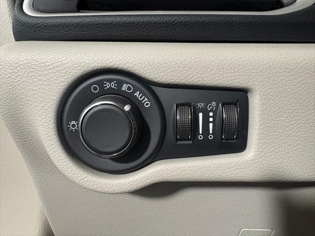 2022 Chrysler Voyager - $18,524