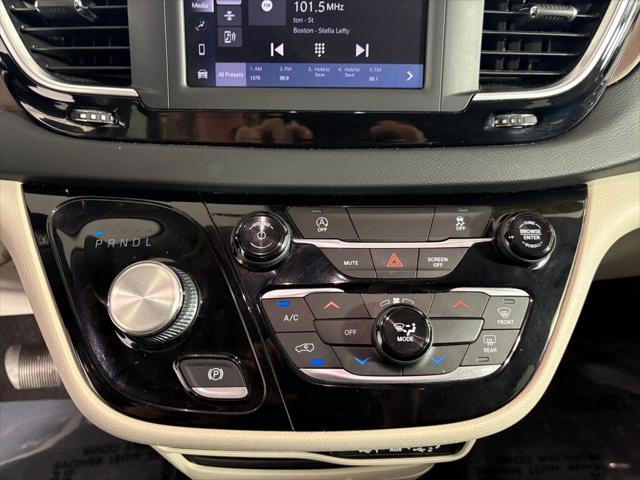 2022 Chrysler Voyager - $18,524