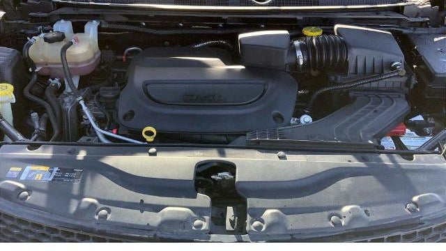 2022 Chrysler Voyager LX