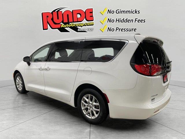 2023 Chrysler Voyager - $21,773