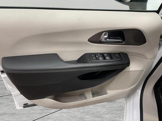 2023 Chrysler Voyager - $21,773