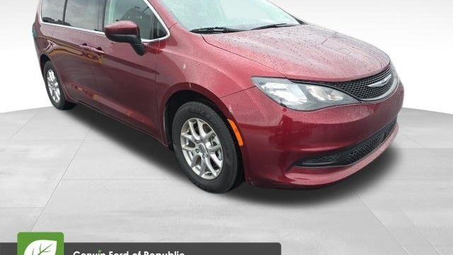 2023 Chrysler Voyager LX