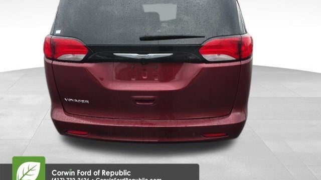 2023 Chrysler Voyager LX