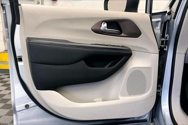 2023 Chrysler Voyager - $19,320