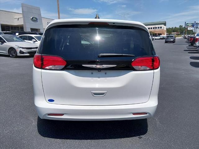 2024 Chrysler Voyager - $18,744