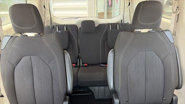 2024 Chrysler Voyager LX