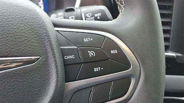 2024 Chrysler Voyager LX