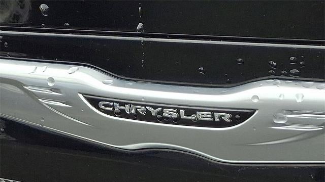 2024 Chrysler Voyager LX