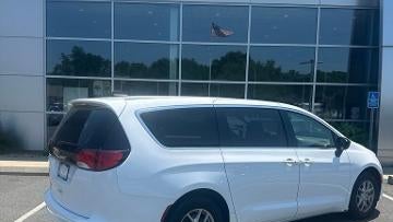 2024 Chrysler Voyager LX