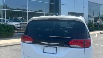 2024 Chrysler Voyager LX
