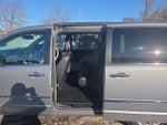 2013 Town and Country Thumbnail 28