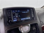 2013 Town and Country Thumbnail 14