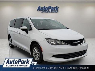 2020 Chrysler Voyager LX 4DR Mini-Van