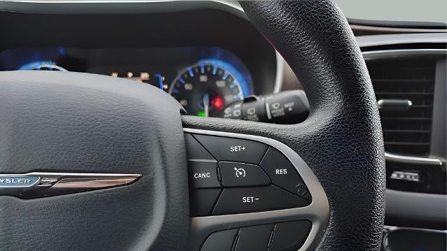 2020 Chrysler Voyager LX