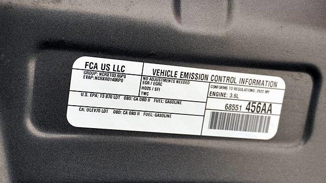 2022 Chrysler Voyager LX