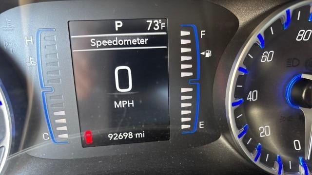 2022 Chrysler Voyager LX