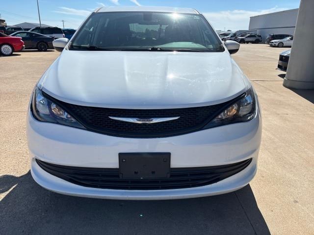 2022 Chrysler Voyager - $19,603