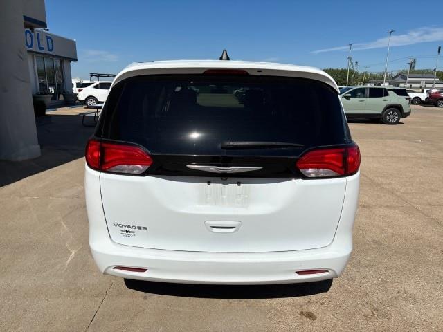2022 Chrysler Voyager - $19,603