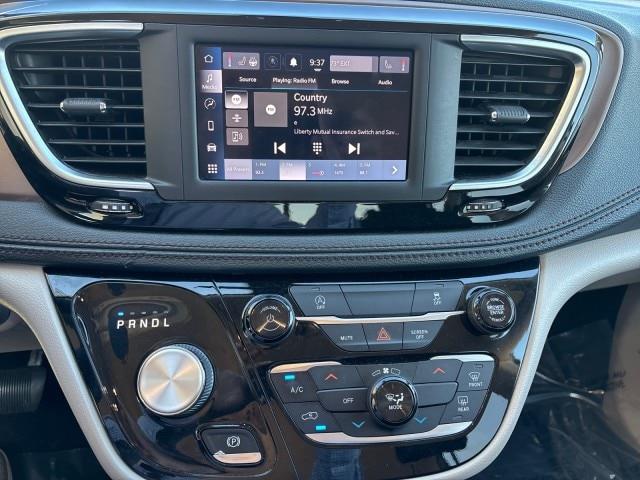 2022 Chrysler Voyager - $19,603