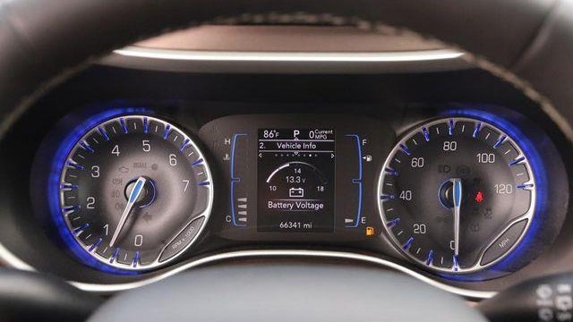 2023 Chrysler Voyager LX