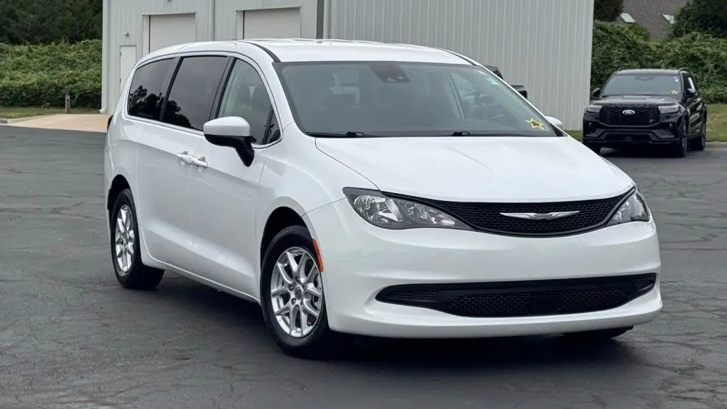 Preowned 2023 Chrysler Voyager LX for Sale