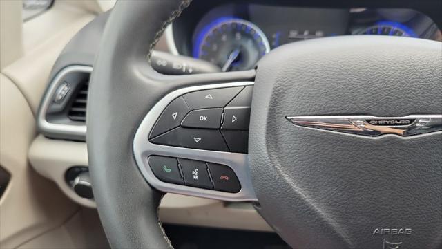 2023 Chrysler Voyager LX