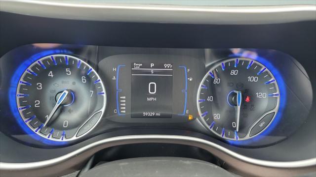 2023 Chrysler Voyager LX