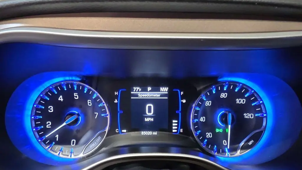 2023 Chrysler Voyager LX