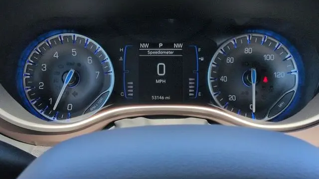 2023 Chrysler Voyager LX