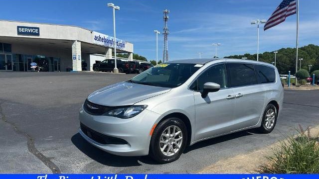 Preowned 2023 Chrysler Voyager LX for Sale