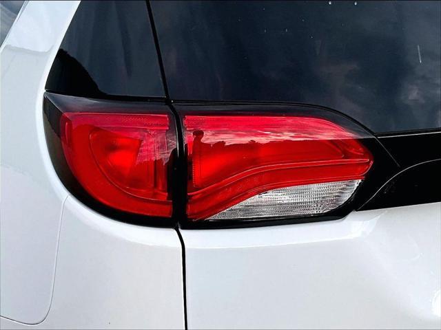 2023 Chrysler Voyager - $21,544