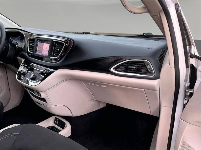 2023 Chrysler Voyager - $21,544