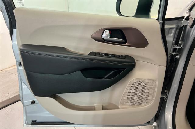 2023 Chrysler Voyager - $19,499