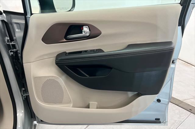 2023 Chrysler Voyager - $19,499