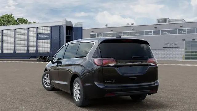 2027 Chrysler Pacifica LX