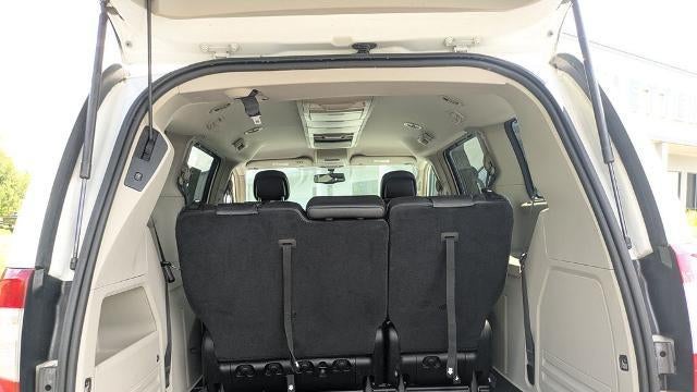 2015 Chrysler Town and Country Touring-L