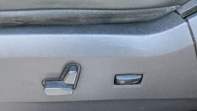 2015 Chrysler Town and Country Touring-L