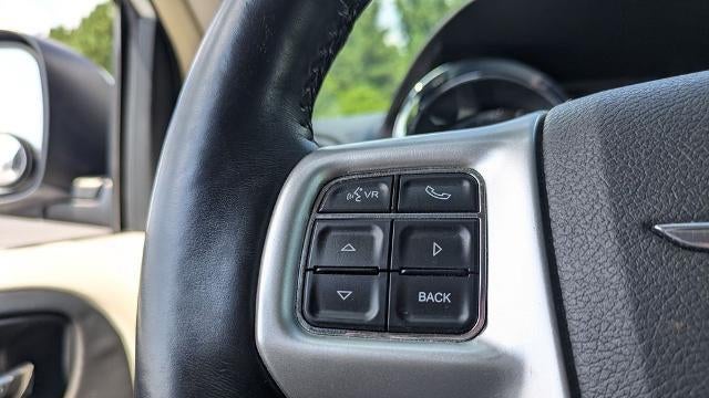 2015 Chrysler Town and Country Touring-L